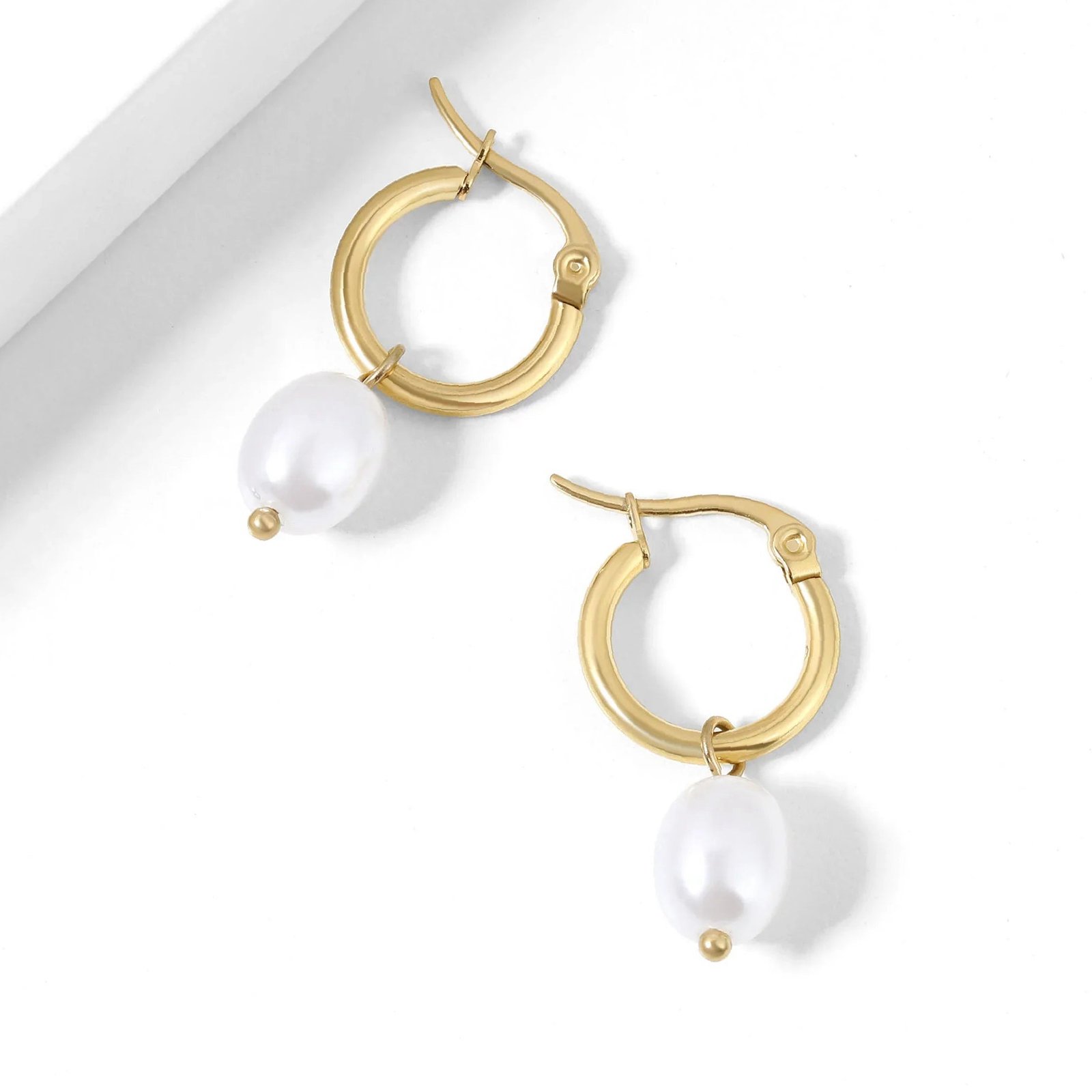 Eng ravely Freshwater Pearl Charm Earrings - Image 9