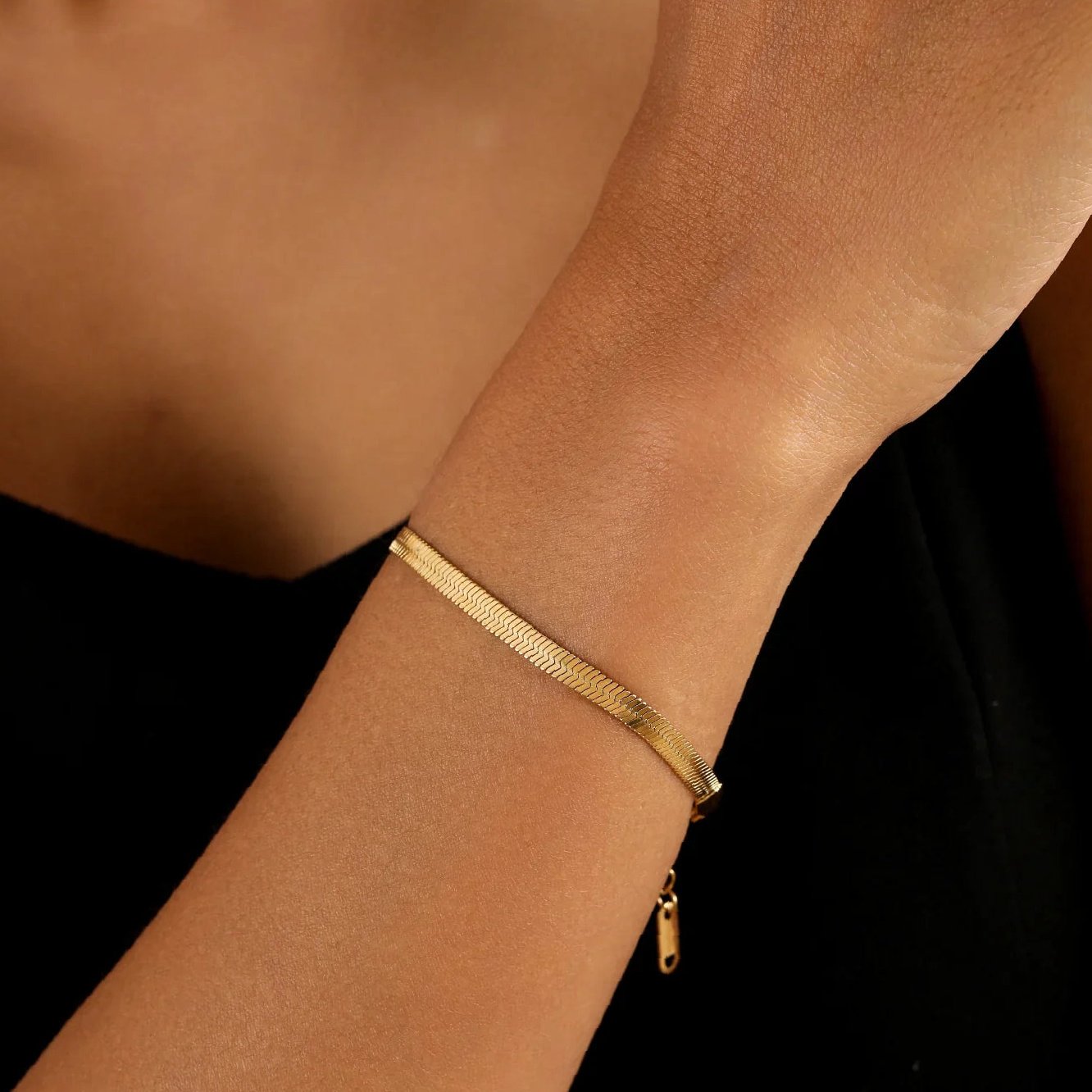 Herringbone Bracelet - 4mm | Custom Premium Metal Alloy Bracelet - Engravely - Image 9