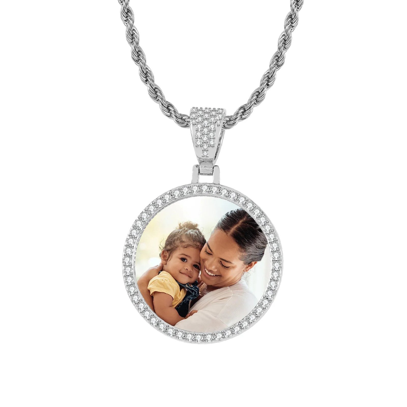 Eng ravely Iced Circle Photo Pendant - Image 7