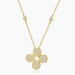 Eng ravely Ventura Clover Pendant Necklace